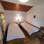 Holiday home беевски *